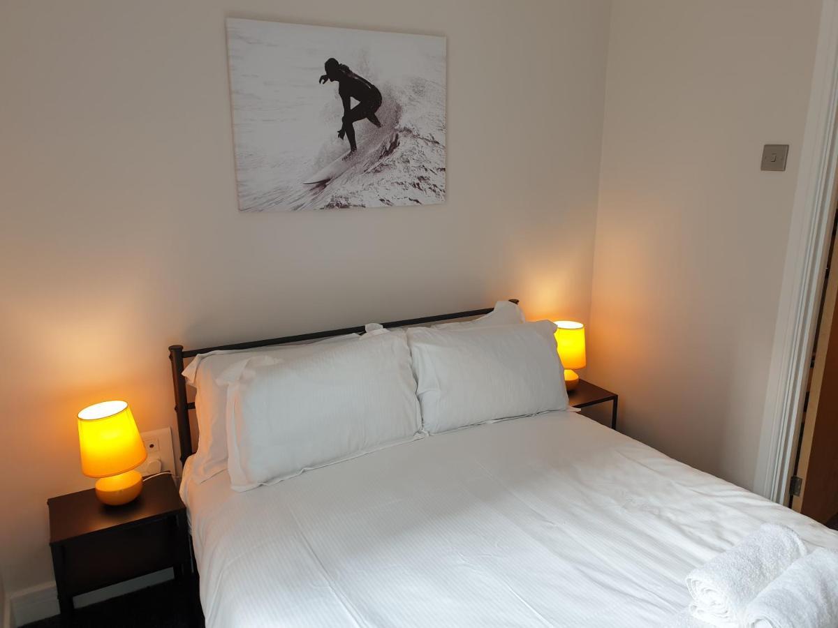 Birmingham Emerald, 2 Bedroom Apartment エクステリア 写真