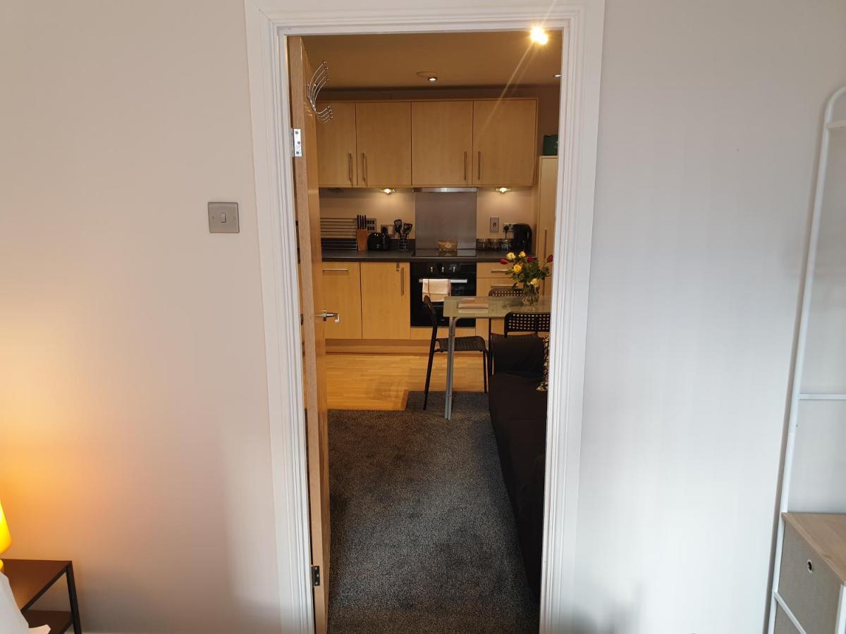 Birmingham Emerald, 2 Bedroom Apartment エクステリア 写真